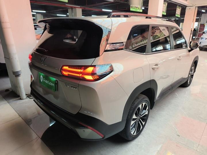 560 EV 2026 125km Luxury photo 6