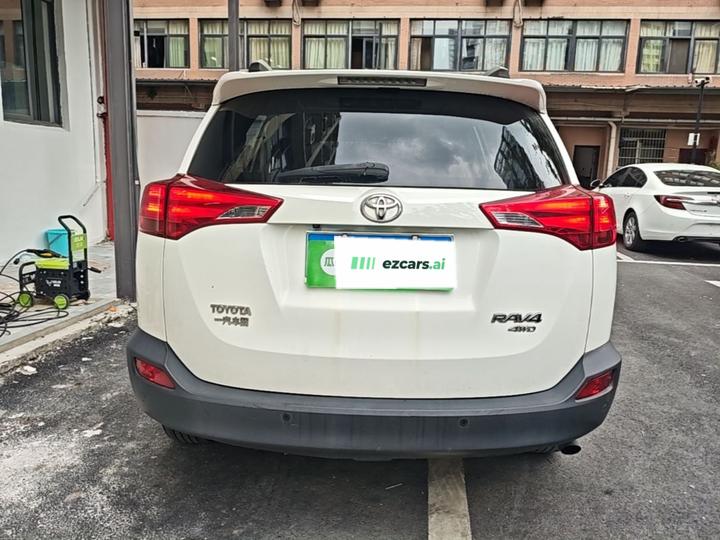RAV4 2013 2.5L AT AWD Elite photo 5
