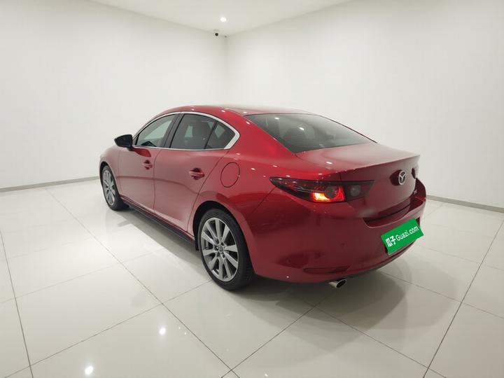 3 Axela 2021 2.0L AT photo 4