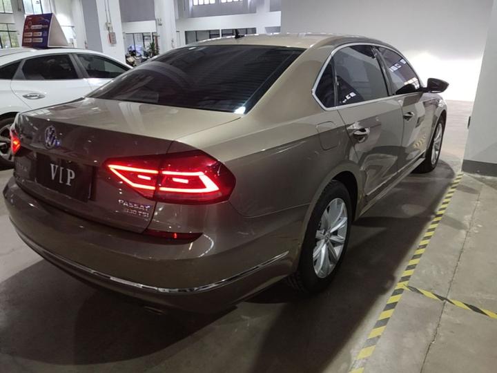 Passat 2017 330TSI DSG photo 4