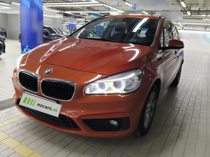 2 Series Wagon 2016 218i Leading