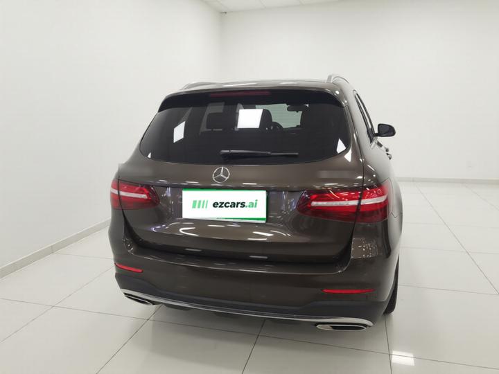 GLC 2017 GLC 260 4MATIC Dynamic photo 3