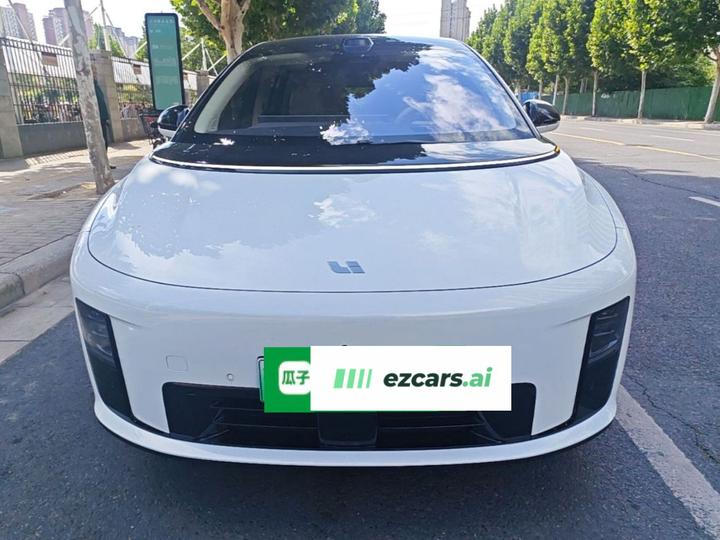 Li Auto i8 2025 Standard photo 2