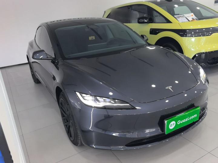 Model 3 2023 RWD photo 3