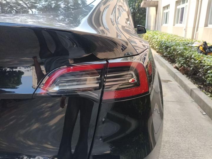 Model Y 2022 Facelift RWD photo 7