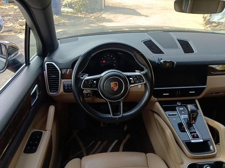 2018 Cayenne 3.0T photo 6