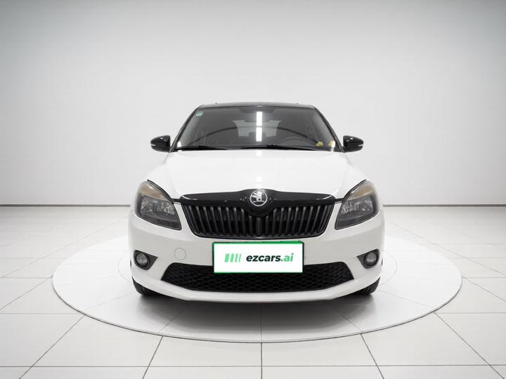 Fabia 2014 1.6L AT Sport photo 2