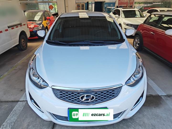 Elantra 2016 1.6L AT Smart photo 2