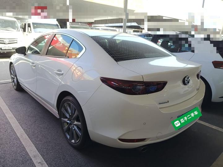 3 Axela 2021 2.0L AT photo 4
