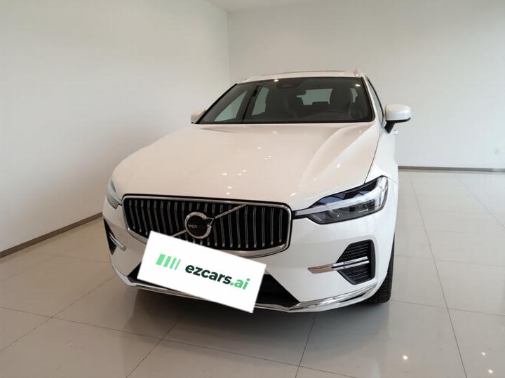 XC60 2024 B5 AWD Luxury photo 2