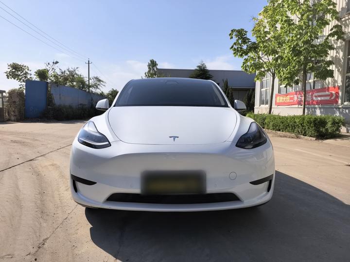 Model Y 2023 RWD photo 2