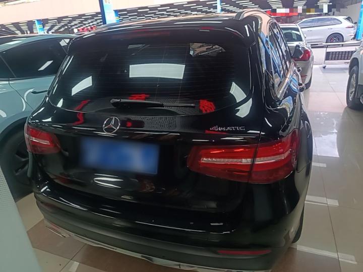 GLC 2017 GLC 200 4MATIC photo 3