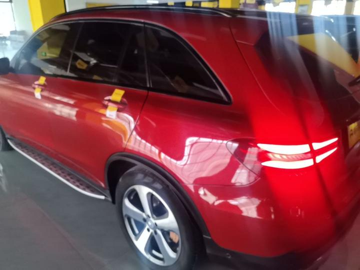 GLC 2016 GLC 260 4MATIC Luxury photo 4