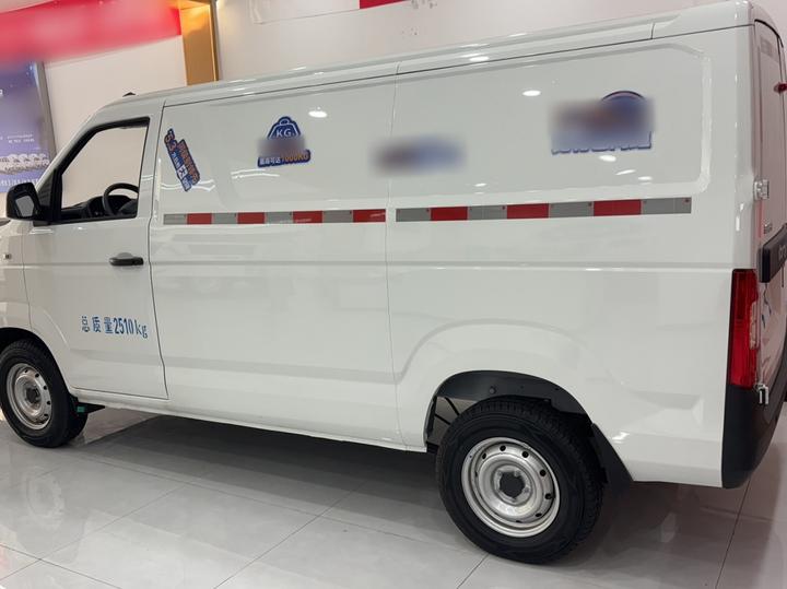 Dolphin E5 2024 230km Standard photo 4