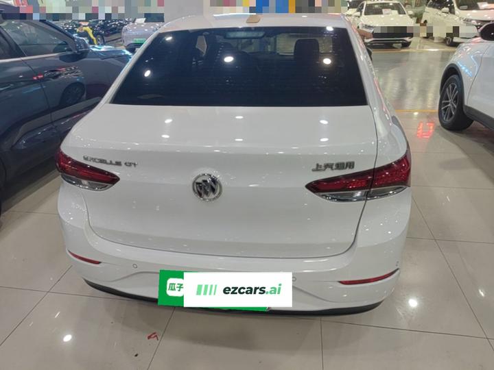 Excelle 2021 Facelift Classic 1.5L AT Elite photo 5