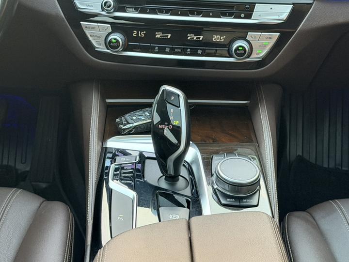 5 Series 2019 Facelift 525Li Luxury photo 5