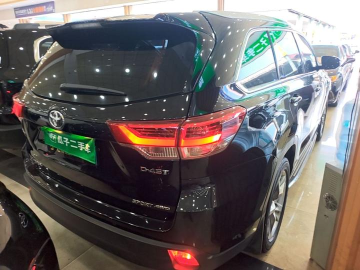 Highlander 2018 2.0T AWD Luxury 7-Seater China VI photo 4