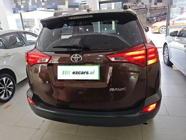RAV4 2015 2.0L CVT RWD photo 5
