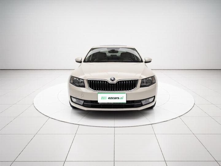 Octavia 2015 1.6L AT photo 2