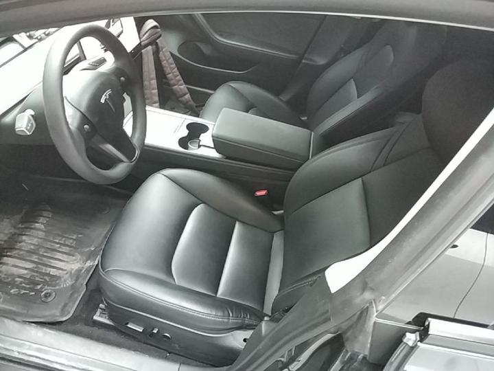 Model 3 2022 RWD photo 7