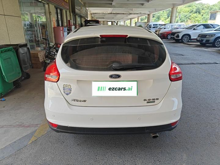 Focus 2015 Hatchback EcoBoost 180 AT Elite photo 3