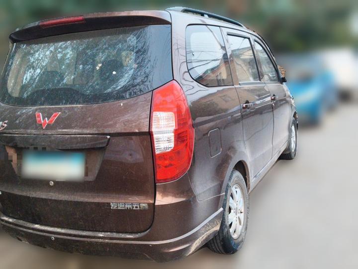 Wuling Hongguang 2016 1.5L S Comfort photo 4