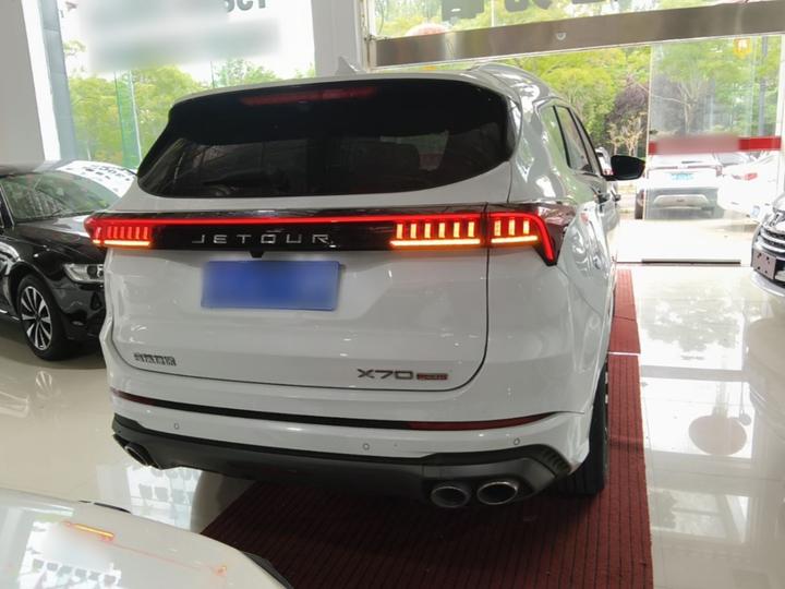 X70 PLUS 2021 1.6T DCTPRO+ 7-Seater photo 3