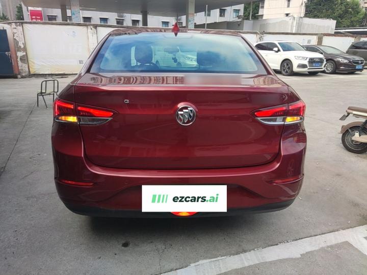 Excelle 2021 Facelift Classic 1.5L AT Elite photo 3