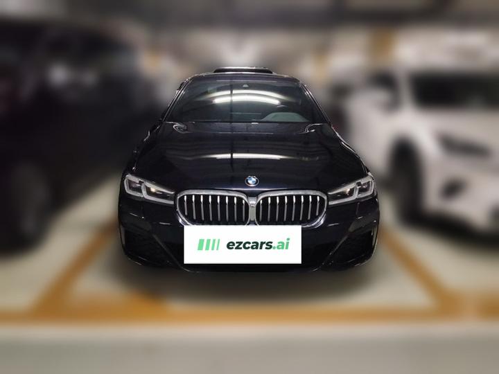 5 Series 2021 530Li Leading M Sport Package photo 2