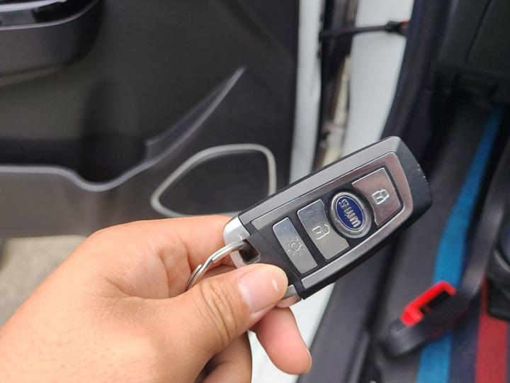 SWM X3 2020 1.5L MT 7-Seater photo 8