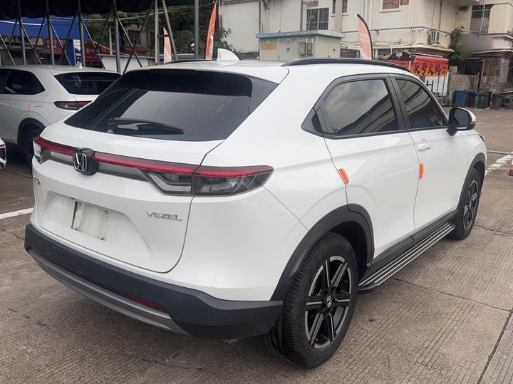 Vezel 2023 1.5L CVT Tech photo 4