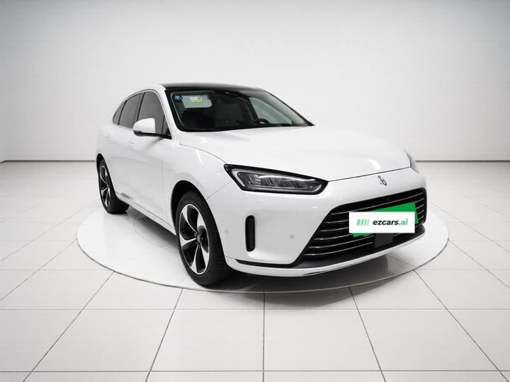 HIMA AITO M5 2022 EREV AWD Performance photo 3