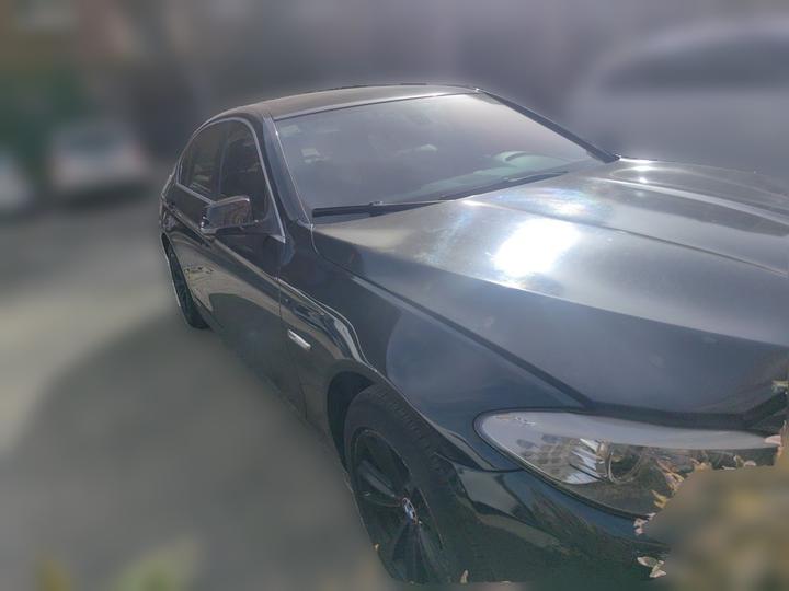 5 Series 2011 523Li Luxury photo 3
