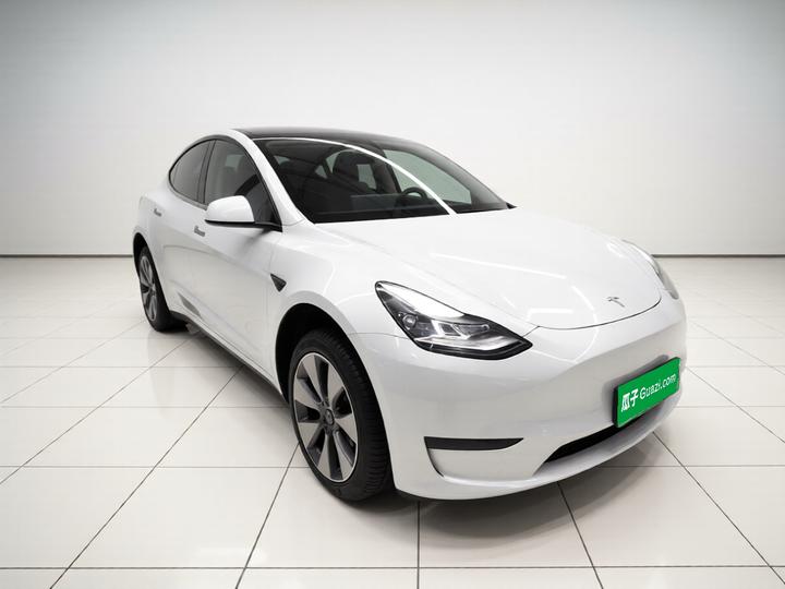 Model Y 2022 Facelift RWD photo 3