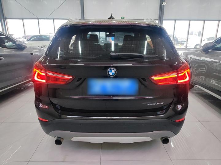 X1 2018 xDrive20Li Exclusive photo 3
