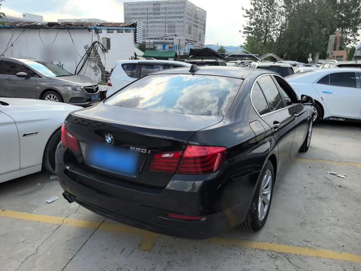 5 Series Imported 2014 520i photo 4