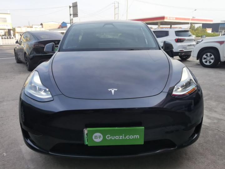Model Y 2024 RWD photo 2