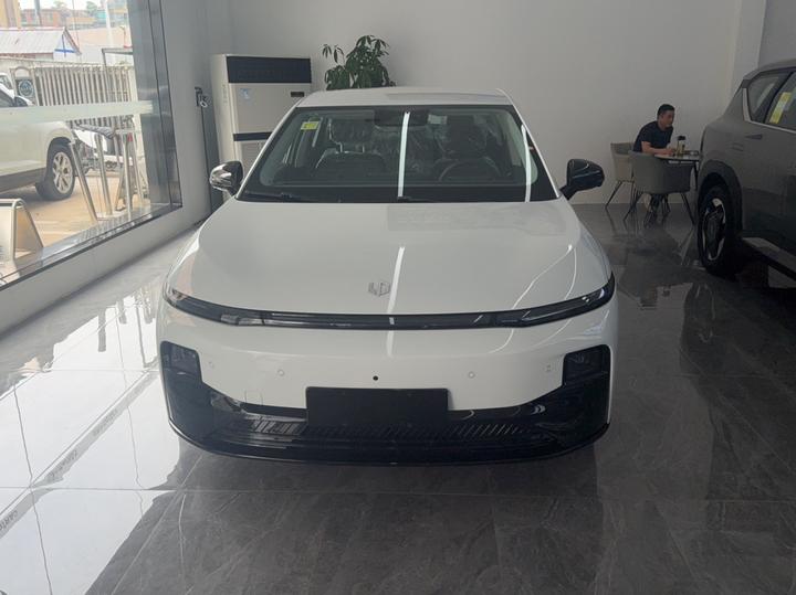 Leapmotor B01 2025 550 photo 2