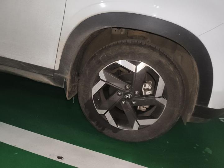 ix25 2020 1.5L CVT DLX Premium photo 8