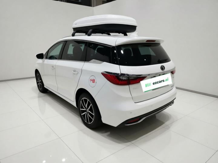 Song MAX 2017 1.5T AT Connected Premium 7-Seater photo 4
