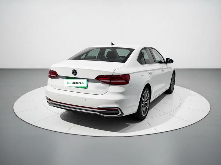 Lavida 2023 1.5L AT photo 3