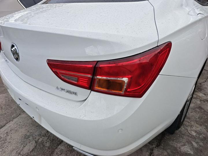 Verano 2015 Sedan 20T DCT Leading photo 7