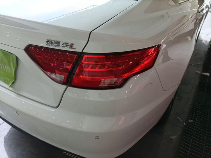 Emgrand GL 2017 1.8L DCT Elite photo 7