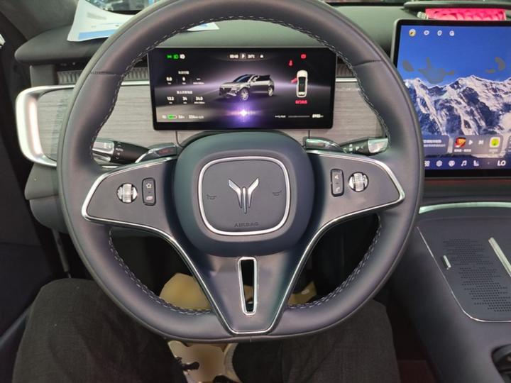 Voyah 2025 AWD Qiankun photo 6