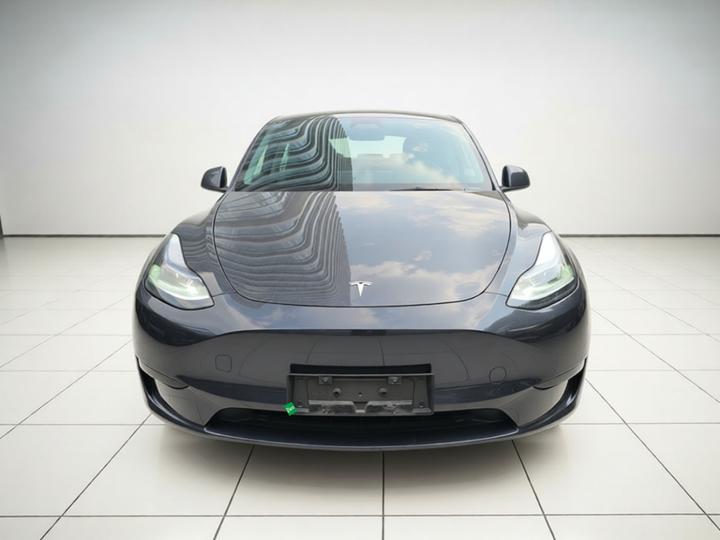 Model Y 2024 RWD photo 2