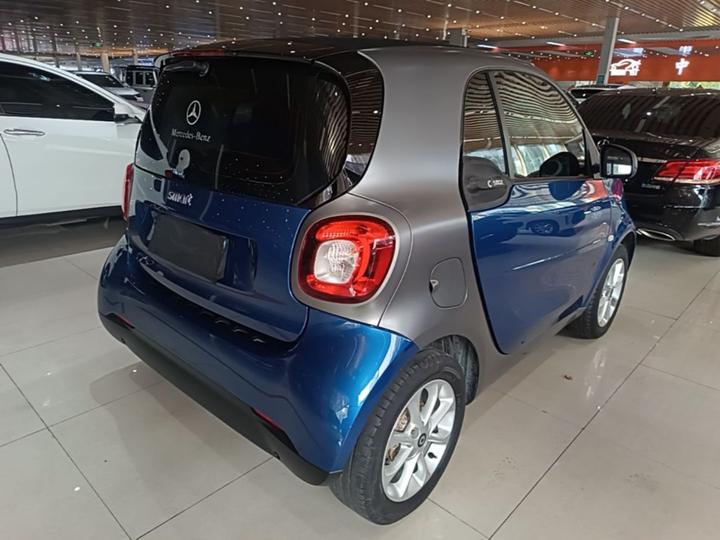 fortwo 2018 1.0L 52 Coupe China V photo 6