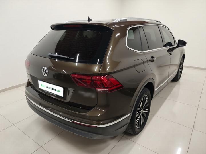 Tiguan L 2017 330TSI AT RWD Flagship photo 4
