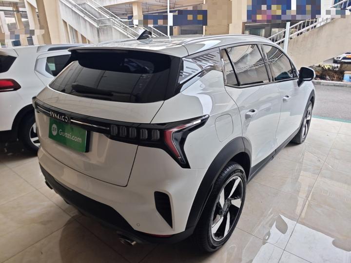 06 EM-P 2020 PHEV Plus photo 4
