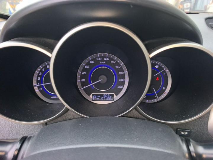 Eado 2015 1.6L AT Luxury photo 7