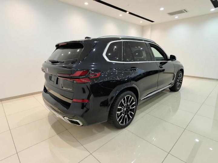 X5 2023 xDrive 40Li M Sport Package photo 4